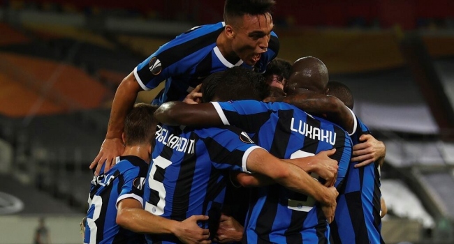 Mücadeleyi Inter 5-0 kazanarak finalde Sevilla’nın rakibi oldu
