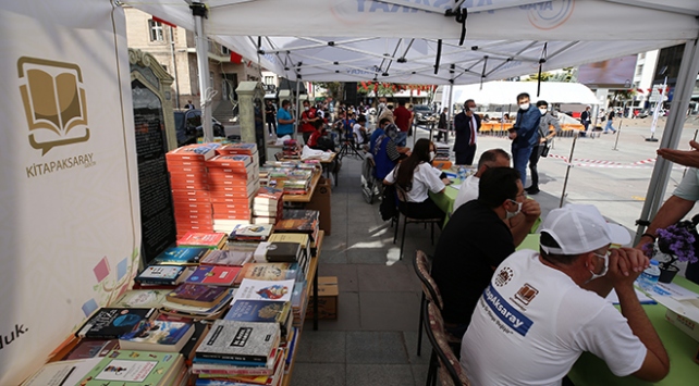 Aksaray” projesine 100 bin kitap bağışlandı