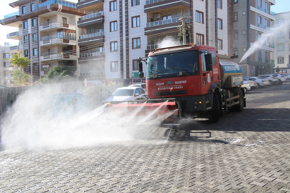 HALİLİYE’DE SALGINLA MÜCADELE ARALIKSIZ SÜRÜYOR