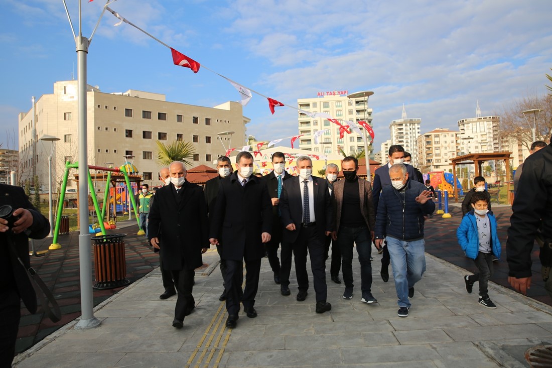 Haliliye Belediyesi, kırsal mahallelerde yürüttüğü yeşil seferberliğini sürdürüyor