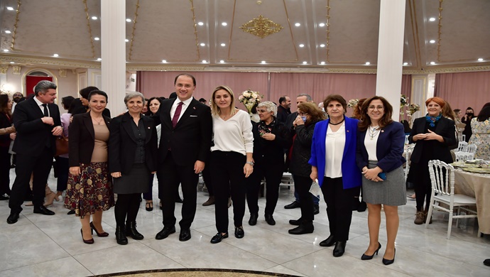 İyi ki varsınız, iyi ki sizlerle birlikte bu kente hizmet ediyorum