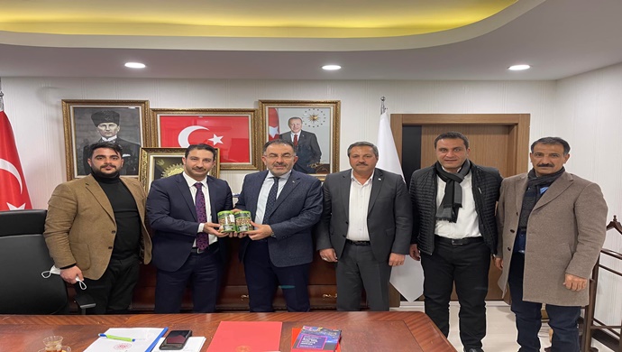AV. OSMAN EYYÜPOĞLU VE İŞ ADAMI REŞAT TOPRAK BAKAN YARDIMCISI ERTUĞRUL SOYSAL `A ZİYARET