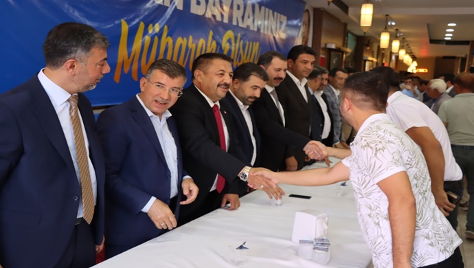 BAŞKANVEKİLİ FARUK BAYUK AK PARTİ’NİN BAYRAMLAŞMA PROGRAMINA KATILDI