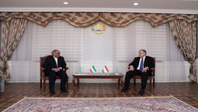 The Minister received the Ambassador of the Iran