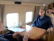 Devlet başkanı Kuzey Kazakistan bölgesinin sular altında kalan bölgeleri üzerinde uçtu