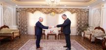 Presentation of copies of the Credentials of the Czech Ambassador